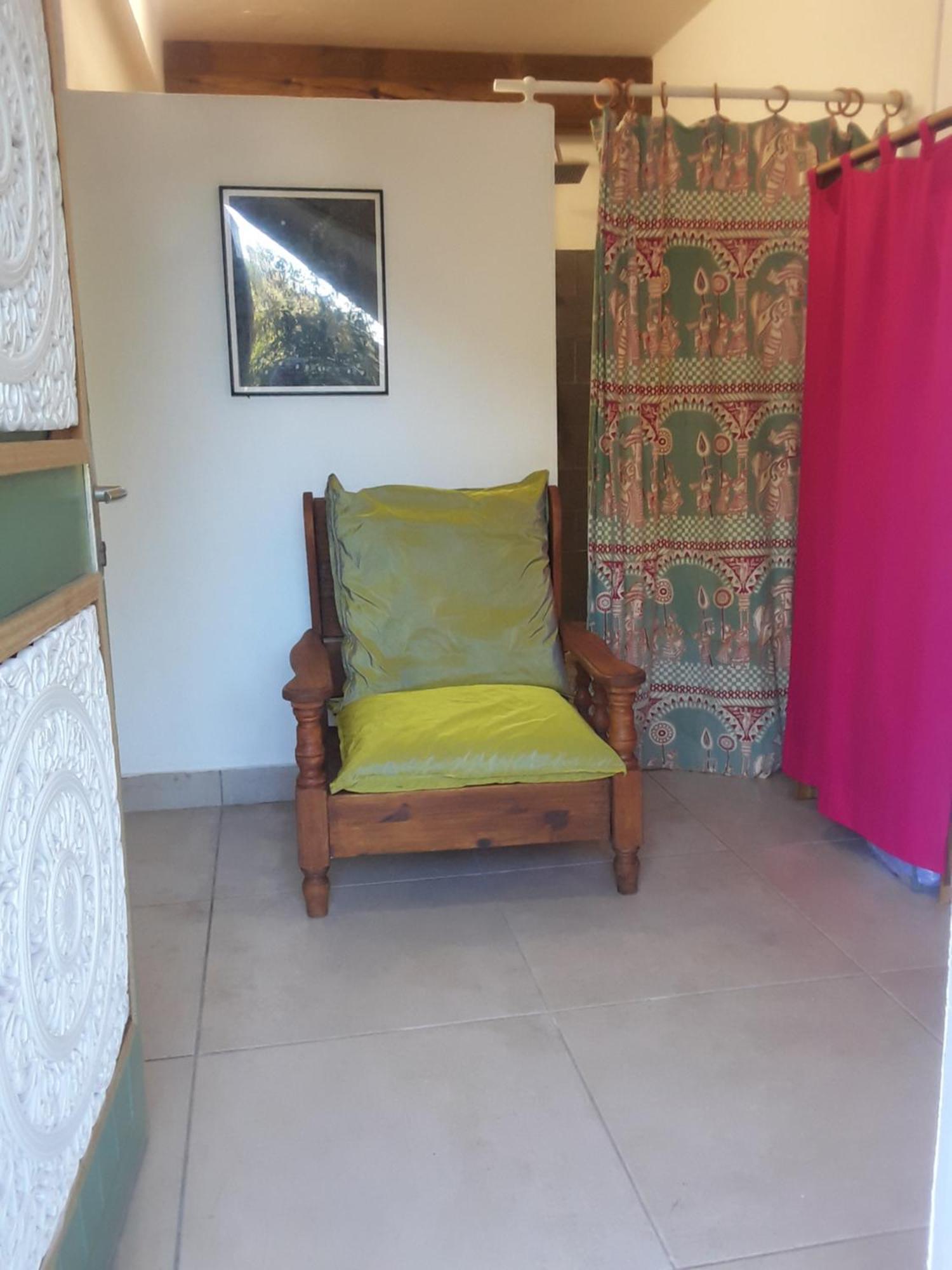 Hotel Le Tulear - Aux 4 Coins Du Monde Saint Pierre Pokoj fotografie